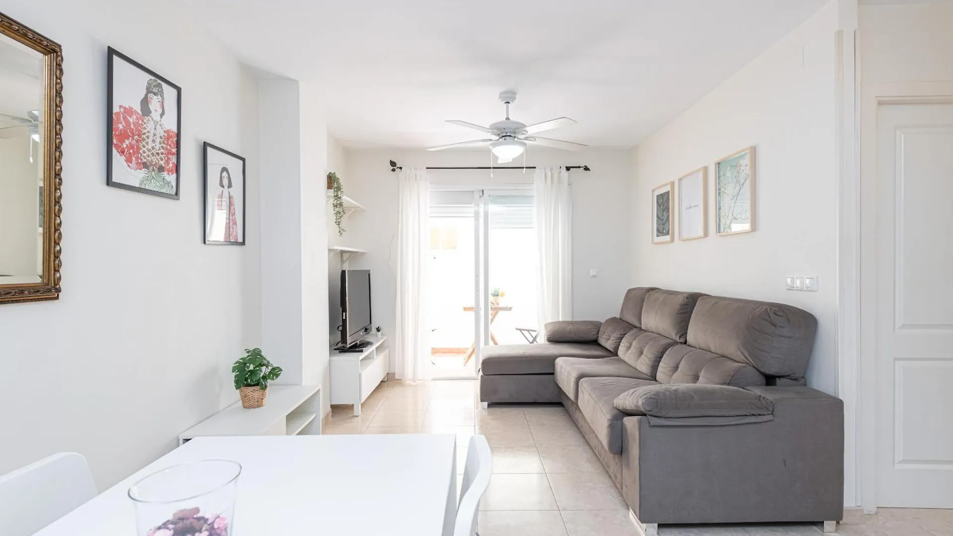 Wintowinrentals Urban Rincon - Cozy & Central Next To Beach رينكون ذي لا مْبيكتوري إسبانيا