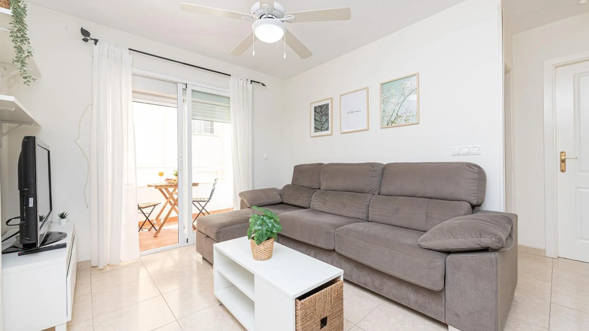 شقة Wintowinrentals Urban Rincon - Cozy & Central Next To Beach رينكون ذي لا مْبيكتوري إسبانيا